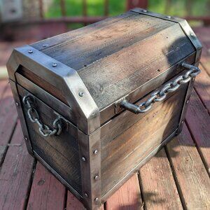 Storage chest! Treasure chest! Custom made trunk!